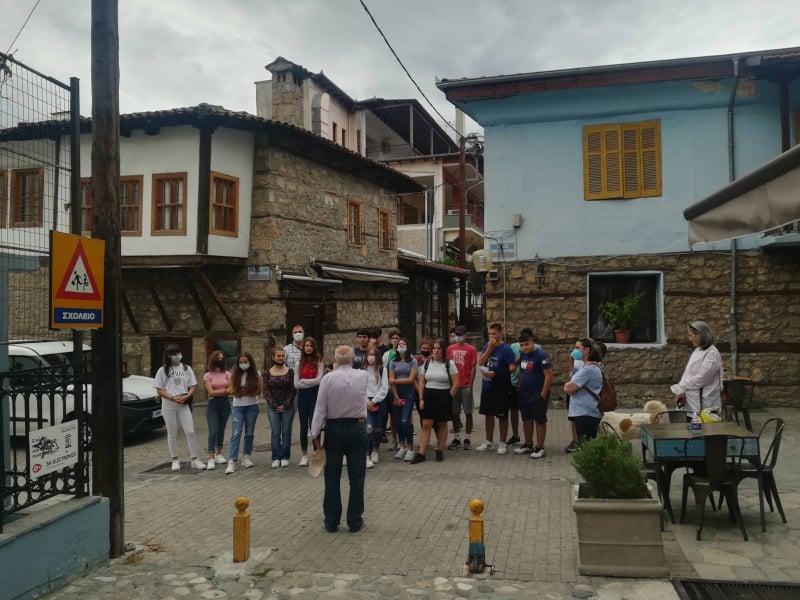 Gnorizoume tin poli mas perpatontas4