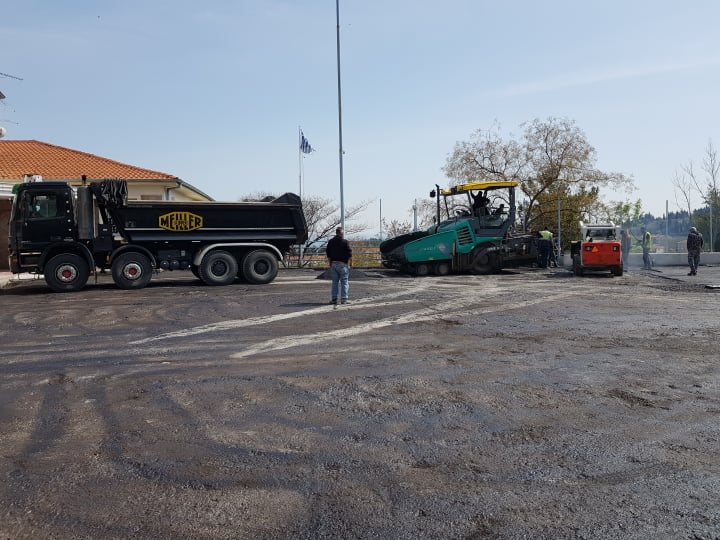 Εργασίες στον αύλειο χώρο του 1ου ΓΕΛ Βέροιας