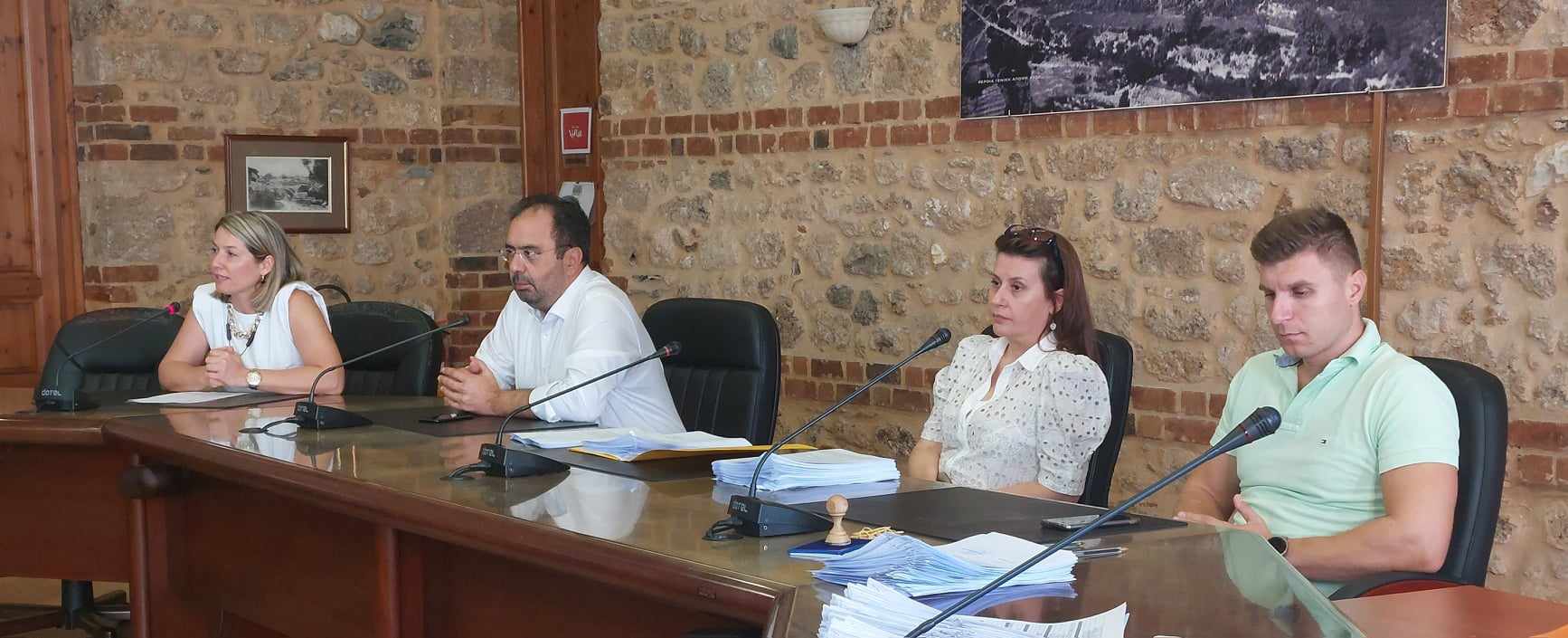 Υπογραφή συμβάσεων σχολικές καθαρίστριες