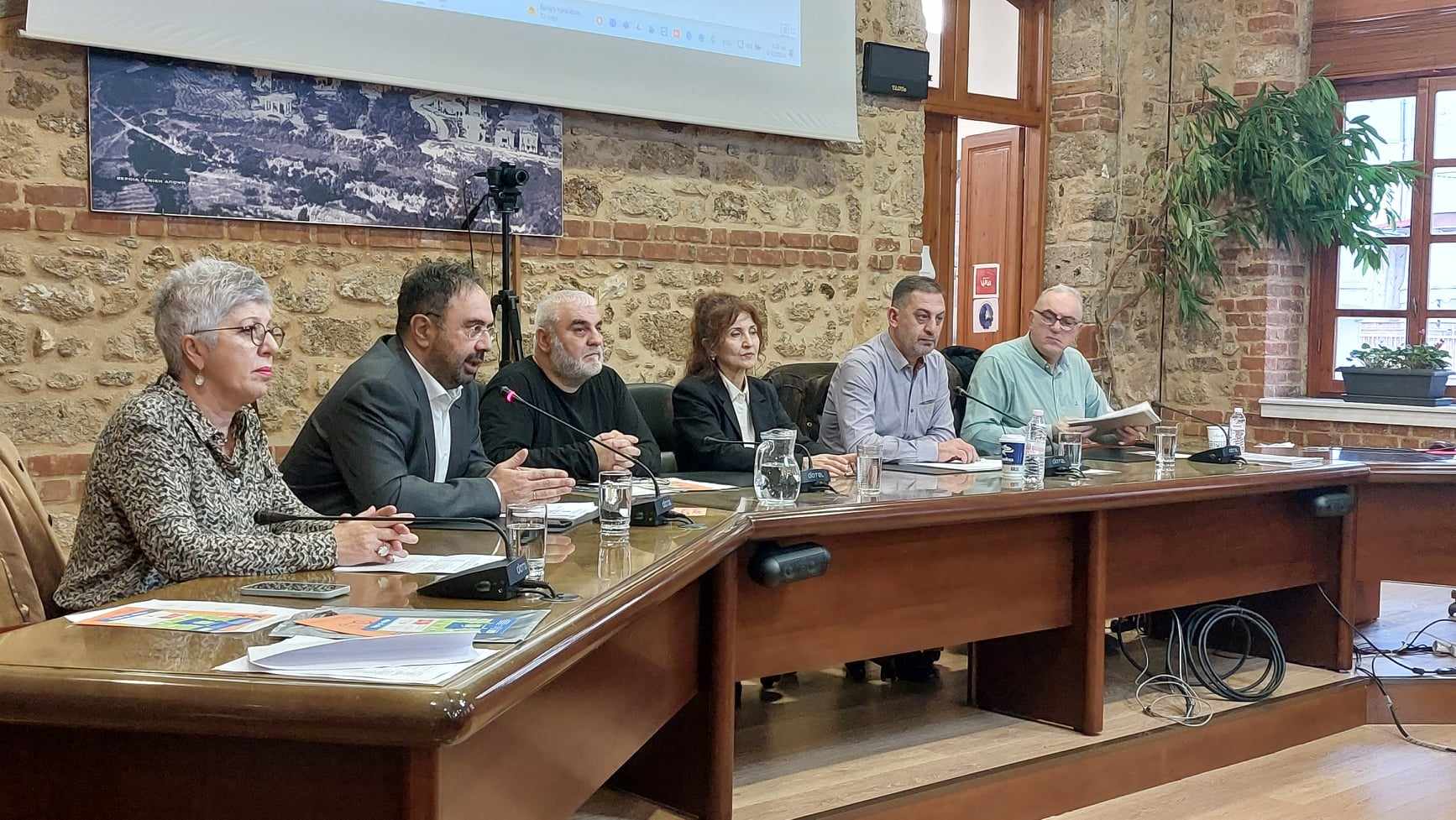 8ο Δημοτικό Συμβούλιο Παίδων 1 2