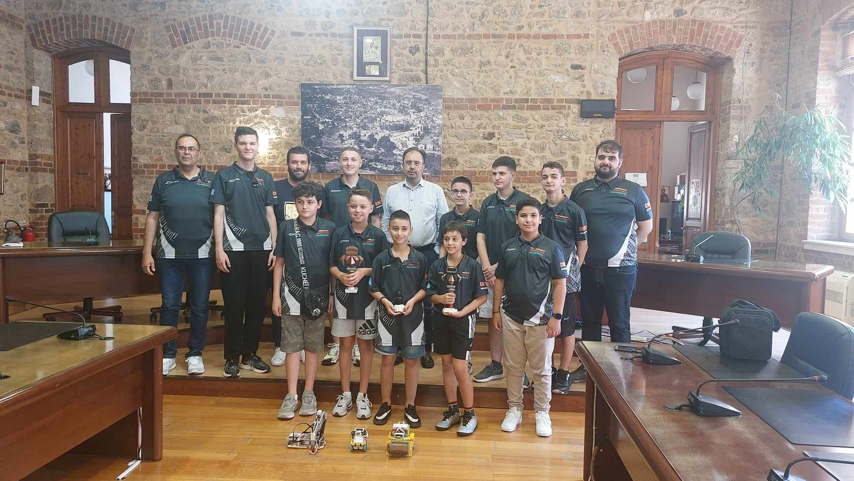 Επίσκεψη μαθητών ρομποτικής στον Δήμαρχο 2