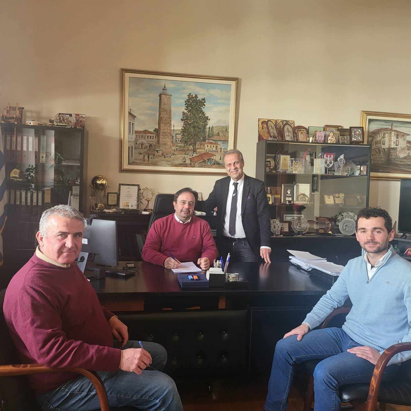 Υπογραφή σύμβασης Συντήρηση Κοινόχρηστων χώρων Απ.Παύλου