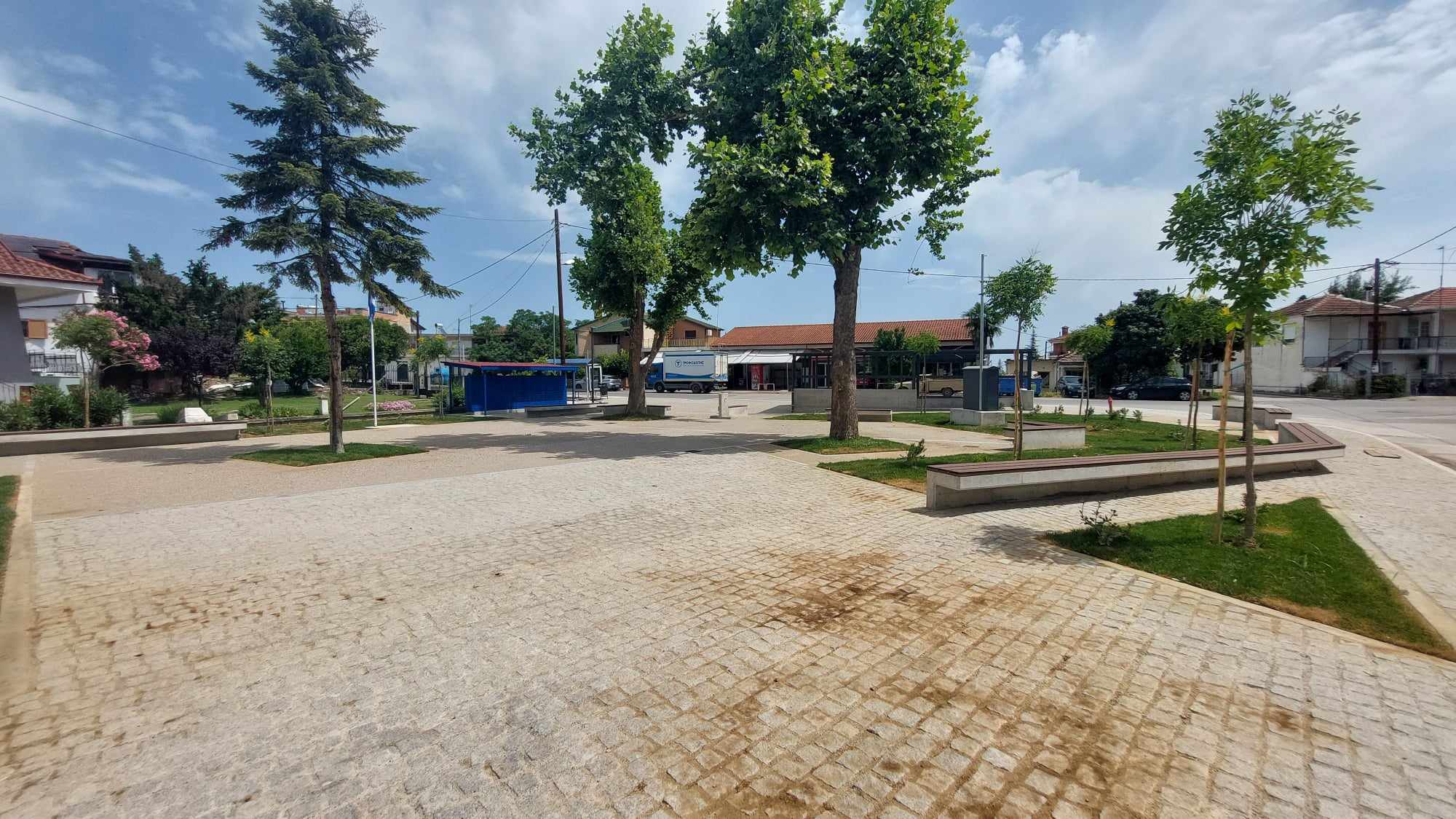 Διαμόρφωση Πλατείας Πατρίδας 2