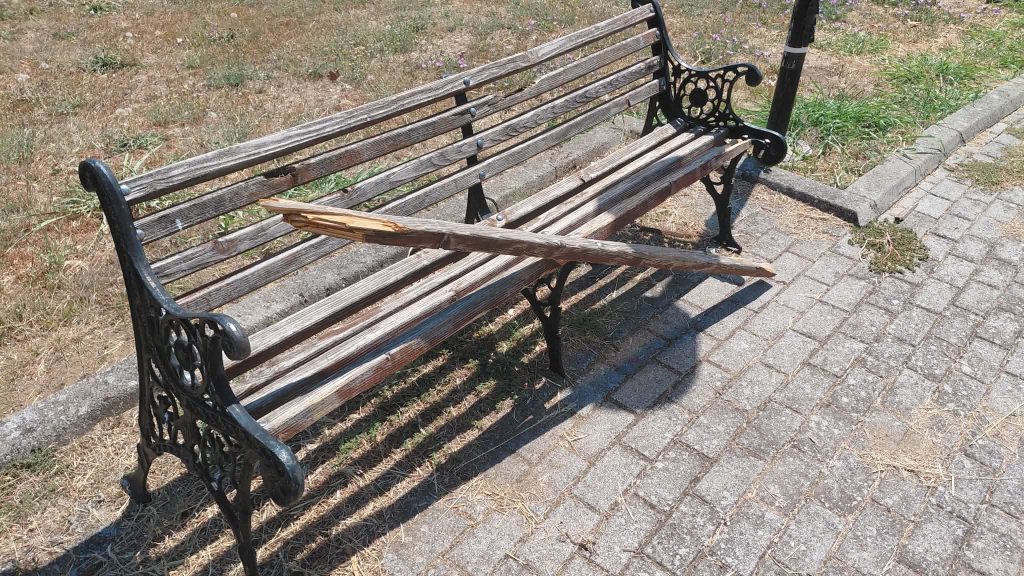 Φαινόμενα βανδαλισμού δημόσιων χώρων καταγγέλλει ο Πρόεδρος της Δ.Κ. Ράχης